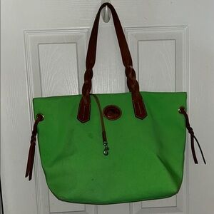 Dooney & Bourke Shopper Tote Apple green